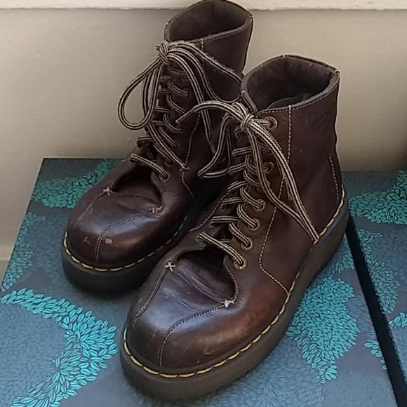 Dr. Martens Shoes - Dr. Martens Brown Leather Boots VGUC Docs Booties